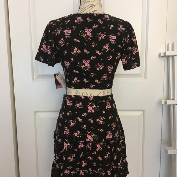 Price Drop! Was $32 NWT ! So Pretty! Almost Famous Summer 2-Piece Dress - Picture 7 of 10